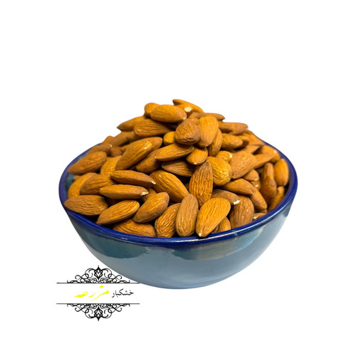 مغز بادام خام